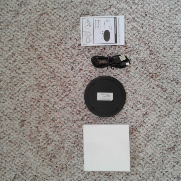 Charging device great for cell phones - Picture 2 of 2